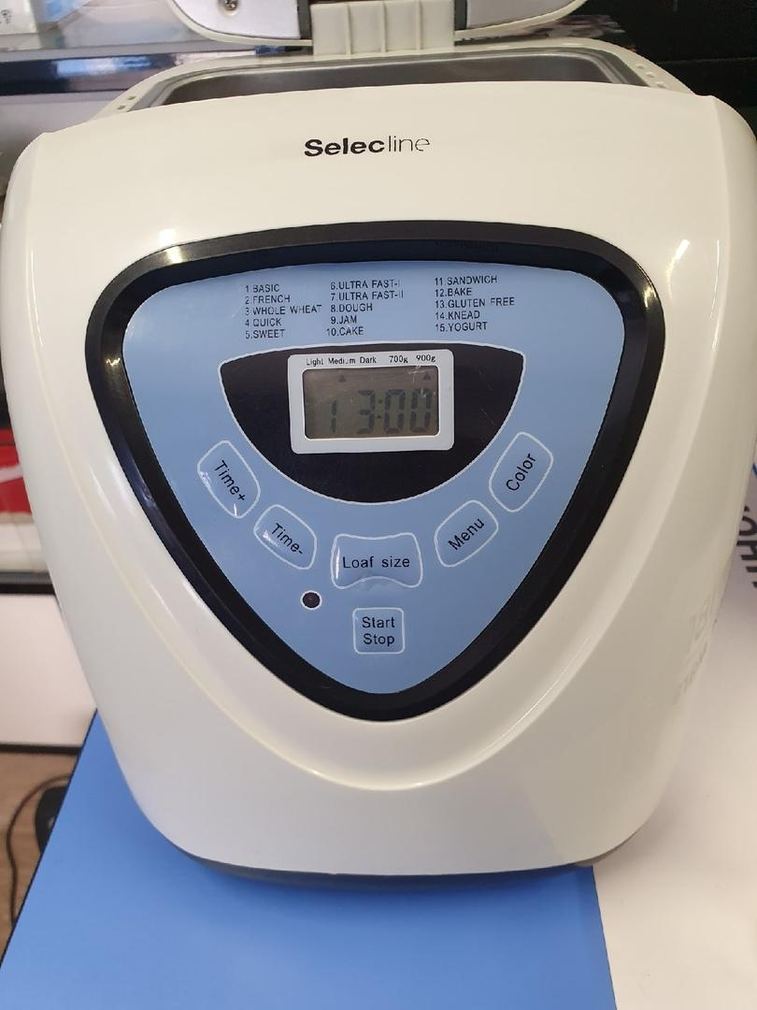 Хлебопечка Selecline BM1250C спереди